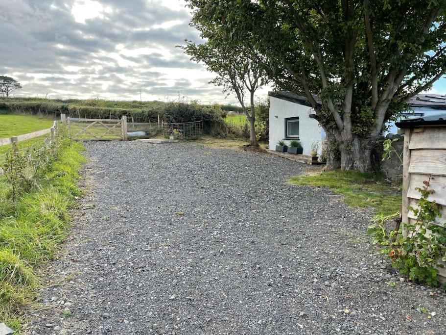 Tranquil, Secluded, Rural Cottage For Two Beaumaris Exteriér fotografie